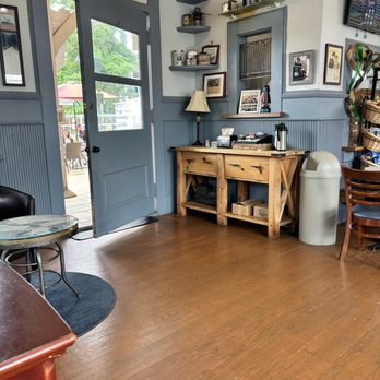 Mystic Depot Roasters - Cute inside - Coffee & Tea Near Me - Stonington, Connecticut Mystic Depot Roasters - Cute inside - Coffee & Tea Near Me - Stonington, Connecticut