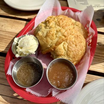 The Silver Dollar - Biscuit Basket - Southern Near Me - Louisville, Kentucky