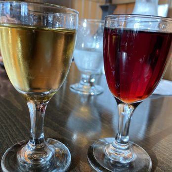 Emory's On Silver Lake - Tawny port - Steakhouses Near Me - Everett, Washington