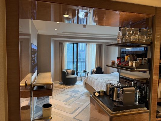 Four Seasons Hotel London at Park Lane by null