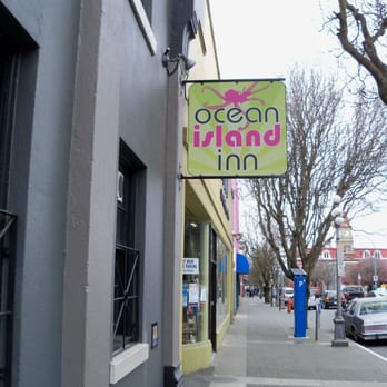 Ocean Island - Nice sign to know that you found the place - Hostels Near Me - Victoria, British Columbia