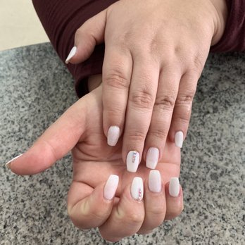 Hot Nails - I'm obsessed!! Love these - Nail Salons Near Me - Austin, Texas