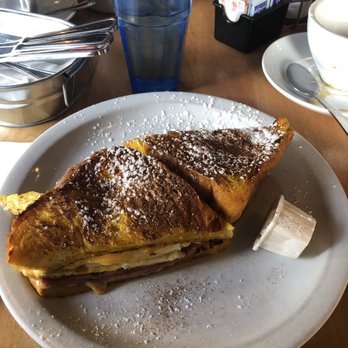 Brownstone Pancake Factory - Breakfast & Brunch Near Me - Edgewater, New Jersey