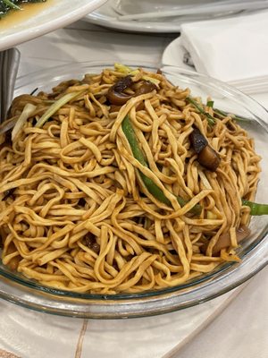 東粵海鮮酒家 Dong Yue seafood restaurant by null