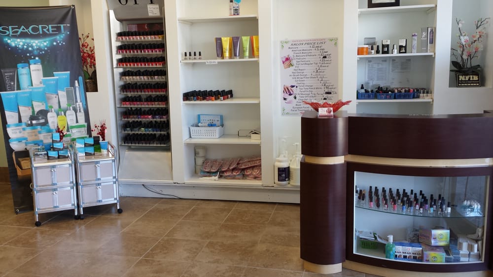 NAIL TOUCH Updated August 2024 33 Photos & 26 Reviews 1508 3rd St