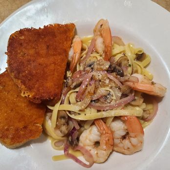 Dad's Cafe - Shrimp Scampi - Breakfast & Brunch Near Me - Brentwood, California