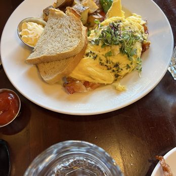The Merc - Bacon omelette - American Near Me - Saratoga Springs, New York The Merc - Bacon omelette - American Near Me - Saratoga Springs, New York