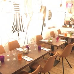 Donca - Première salle du restaurant