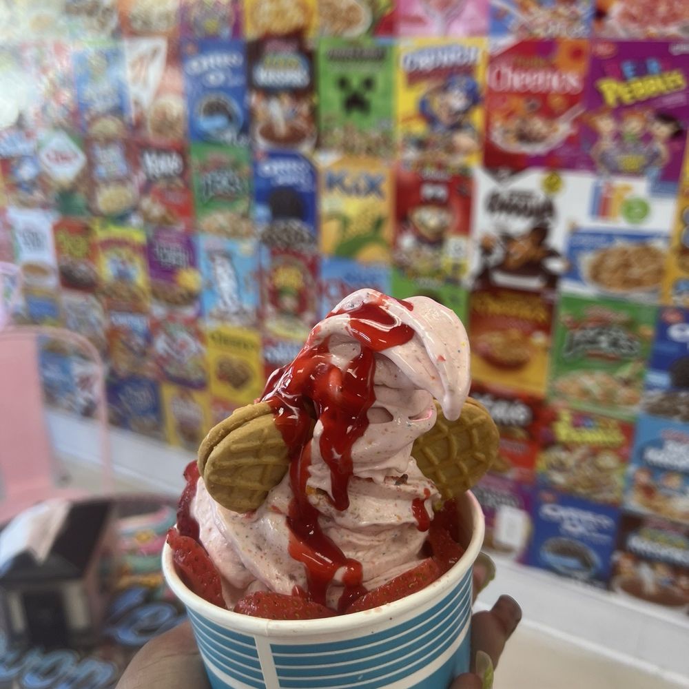 Twisted Spoons Ice Cream Cereal Bar - Ice Cream & Frozen Yogurt Near Me - Murrieta, California Twisted Spoons Ice Cream Cereal Bar - Ice Cream & Frozen Yogurt Near Me - Murrieta, California