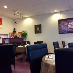 Looking towards the back corner of the restaurant.