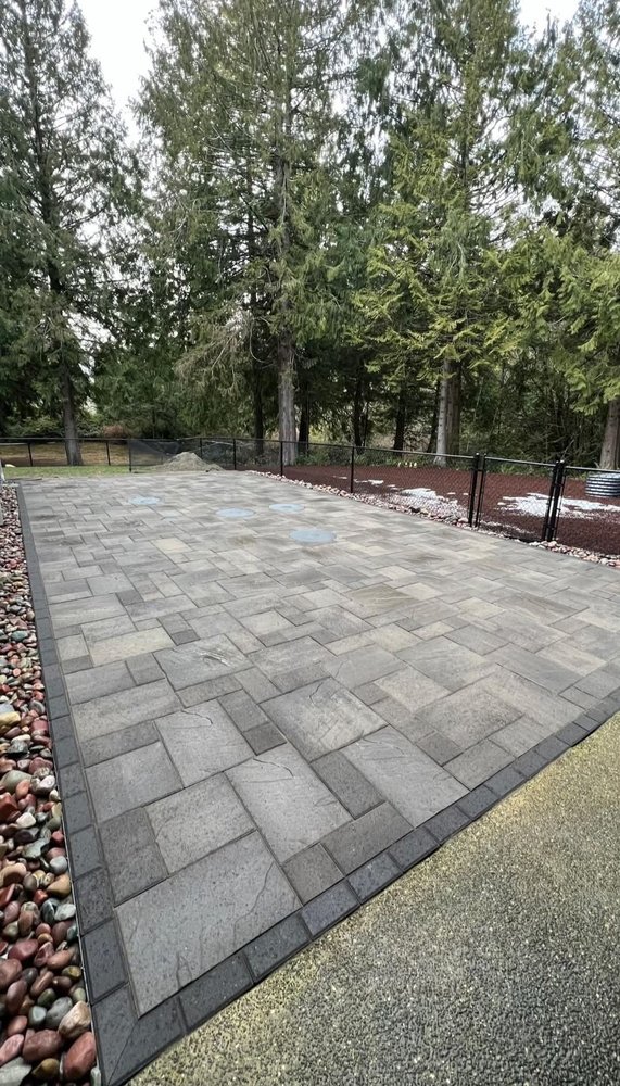 Slide of Nilo Handyman