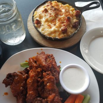 Mom's Kitchen & Bar - Wings & mac & cheese - Bars Near Me - Astoria, New York
