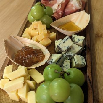 Pikku Muuri - Cheese & Meat Board - Wine Bars Near Me - Helsinki, 18