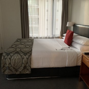 Citylife Hotel - Executive suite bedroom - Hotels Near Me - Auckland, WGN