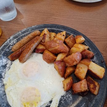 Lake St Cafe - Eggs sausage and potatoes - Breakfast & Brunch Near Me - Addison, Illinois Lake St Cafe - Eggs sausage and potatoes - Breakfast & Brunch Near Me - Addison, Illinois