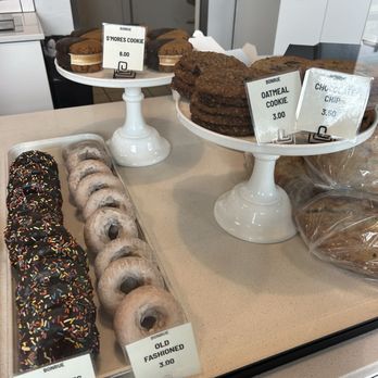 Bonrue Bakery - Bakeries Near Me - St George, Utah