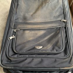 American Airlines - Treatment of luggage by American.