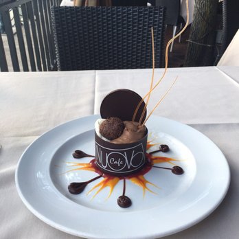 Cafe Nuovo - Pot o' mousse - New American Near Me - Providence, Rhode Island