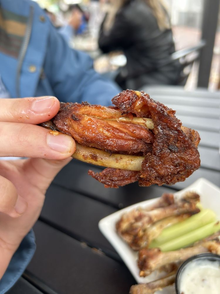 Social spots from Rí Rá