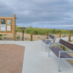 Windsnest Park - Beach entrance