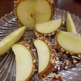 Perfect Caramel apple! Very good!