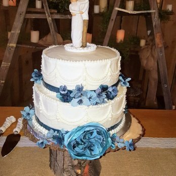 Whisk and the Whimsy - Wedding cake - Cupcakes Near Me Whisk and the Whimsy - Wedding cake - Cupcakes Near Me