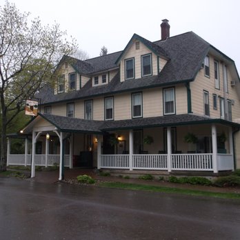 Eagles Mere Inn - Hotels Near Me - Eagles Mere, Pennsylvania
