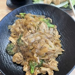 Pad see ew with pork Pad see ew with pork