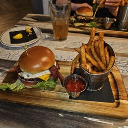 Thirty Acres Burger