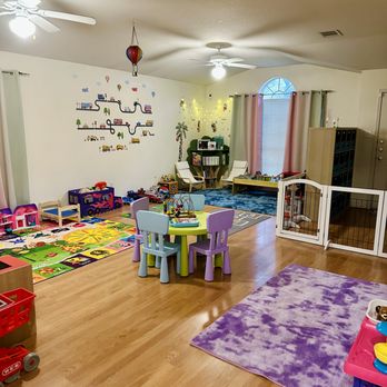Kolibri Daycare - Preschools Near Me - Austin, Texas Kolibri Daycare - Preschools Near Me - Austin, Texas
