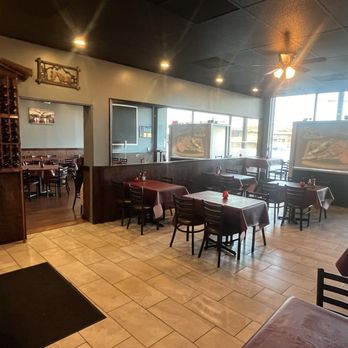 Victor's Grill Churrasqueria - Dining room - Steakhouses Near Me - Springfield, Virginia
