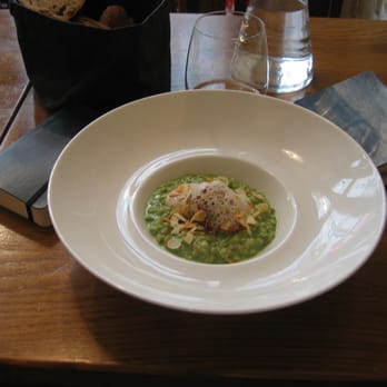 Le Garde-temps - Epeautre crémeuse, compotée de bulots et de pied de cochon, amandes - Brasseries Near Me - Paris, 75 Le Garde-temps - Epeautre crémeuse, compotée de bulots et de pied de cochon, amandes - Brasseries Near Me - Paris, 75