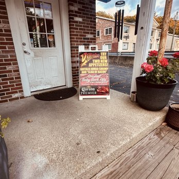 Village Pizza - Pizza Near Me - Ledyard, Connecticut