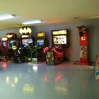 Interstate Bowl - Bowling Near Me - Bristol, Virginia Interstate Bowl - Bowling Near Me - Bristol, Virginia