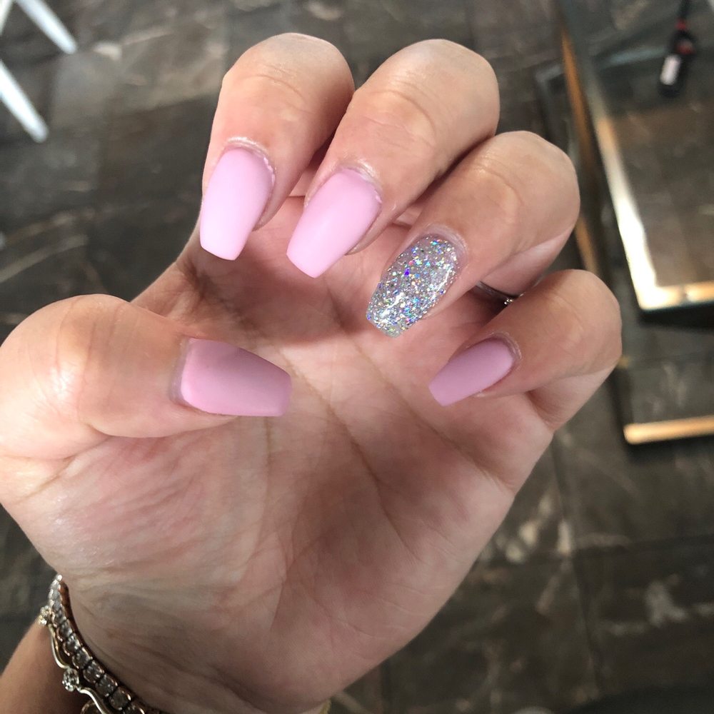 Lisa Nails - Nail Salons Near Me - Pittsburg, California Lisa Nails - Nail Salons Near Me - Pittsburg, California