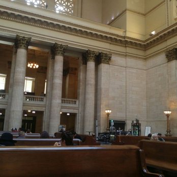 Chicago Union Station - Train Stations Near Me - Chicago, Illinois