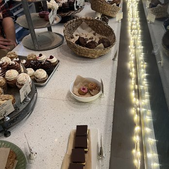 Tori's Bakeshop - Lineup - Bakeries Near Me - Toronto, Ontario