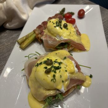 Pancake - Long Beach - Prosciutto Benedict - Breakfast & Brunch Near Me - Long Beach, California Pancake - Long Beach - Prosciutto Benedict - Breakfast & Brunch Near Me - Long Beach, California