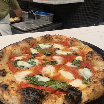 Sei Pizza Bar - Margherita Pizze - Pizza Near Me - Los Angeles, California Sei Pizza Bar - Margherita Pizze - Pizza Near Me - Los Angeles, California