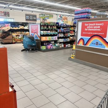 ALDI - Grocery Near Me - Palmdale, California