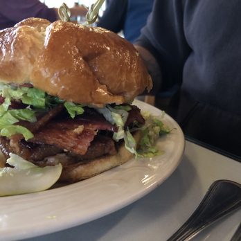 Roosevelt Room - American Near Me - Quinault, Washington