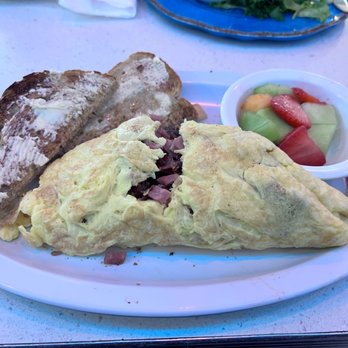 Scenic 90 Cafe - Meat lovers omelette - Breakfast & Brunch Near Me - Pensacola, Florida