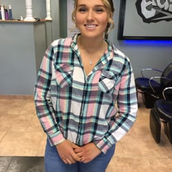 Modern Edge Salon - Loved having my hair and make up done here! I'll be back next year!
