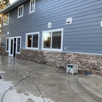 Build It Right Construction - New siding and stacked stone - General Contractors Near Me