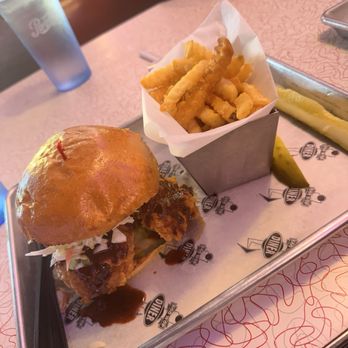Doo Wop Diner - Nashville chicken sandwich - Diners Near Me - Wildwood, New Jersey Doo Wop Diner - Nashville chicken sandwich - Diners Near Me - Wildwood, New Jersey