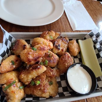 Farrelli's Pizza - Sweet chili and garlic boneless chicken. - Pizza Near Me - Tacoma, Washington