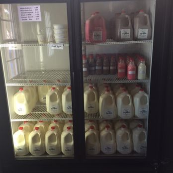 Circle N Dairy - Dairy fridge - Farmers Market Near Me - Gainesville, Texas