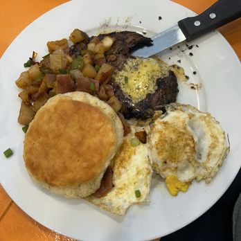 The Peachtree Cafe - Breakfast & Brunch Near Me - Lawrenceville, Georgia