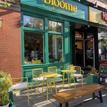 Bloome Fruit Tea & Cafe - Store front - Cafes Near Me - Stamford, Connecticut