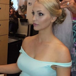 Kreashenz Salon + Spa - Brides brides! On site makeup and hair is the best way to go!